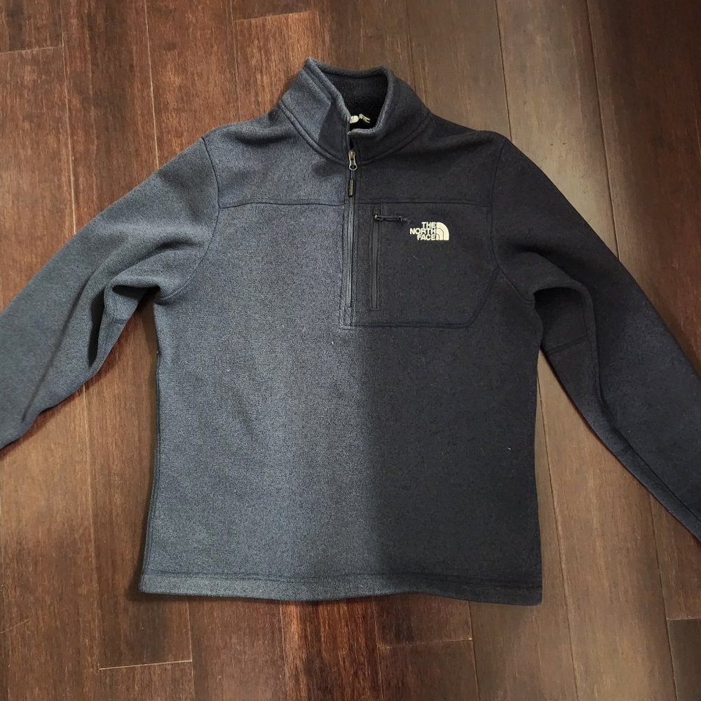 Mens north face sweater(large)